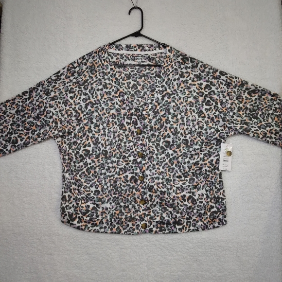 NWT- Joyspun Hacci Cardigan Sweater Leopard 5 Button size 2X - Picture 8 of 8